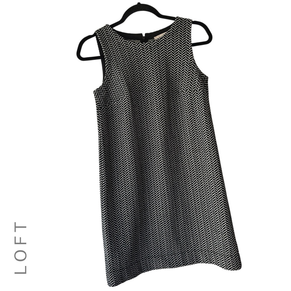 LOFT | NWOT | SLEEVELESS BLACK AND WHITE HERRINGBONE SHIFT DRESS SIZE XS PETITE